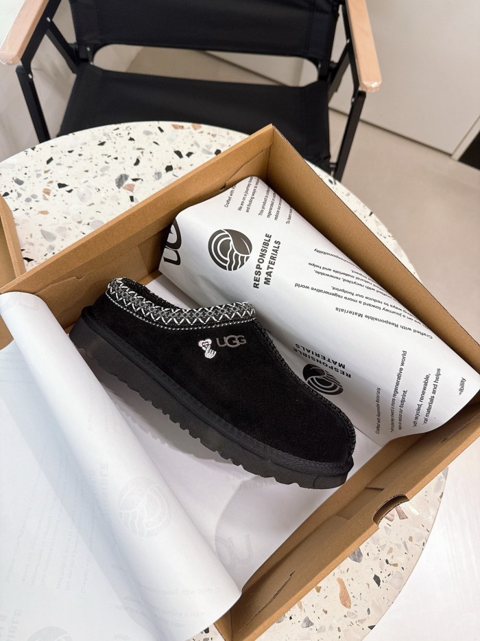 women fur shoes, size 36-44,  with box, SS50-366