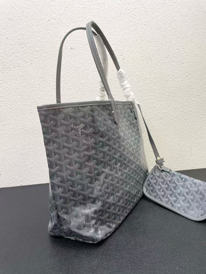 Leather bag, 5A ,no box, with dust bag. size 40*20*32cm , B110-45