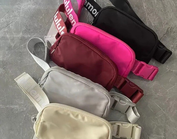 Waterproof nylon running yoga crossbody bag chest bag,size 19*5*13cm, B20-26-31