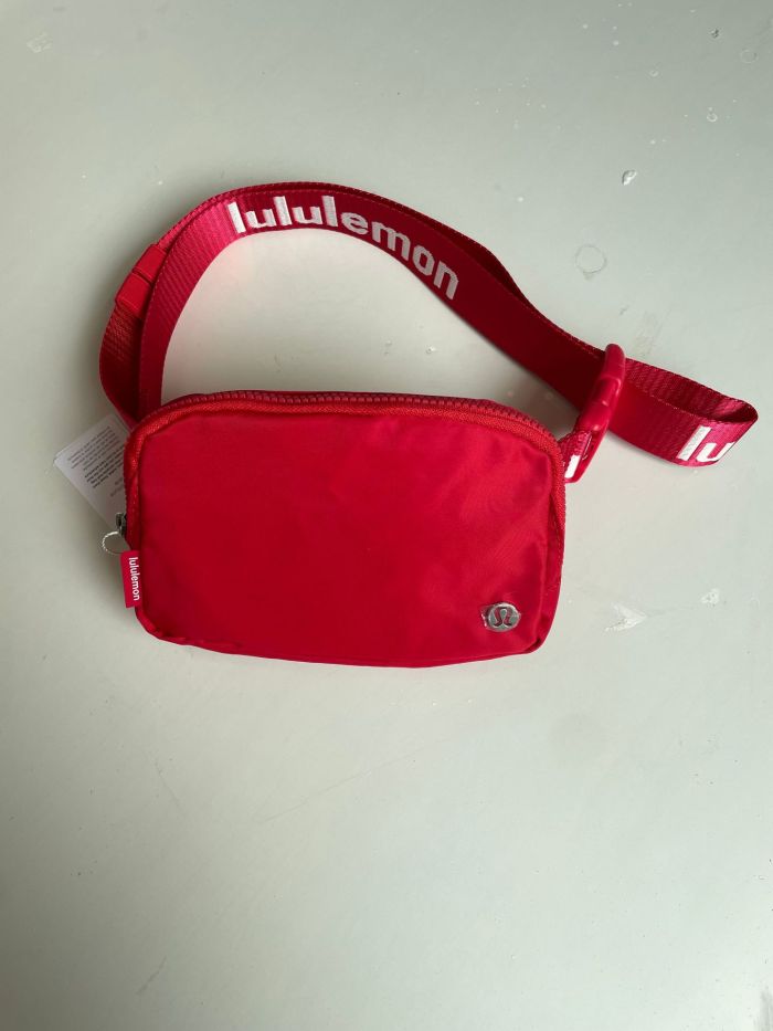 Waterproof nylon running yoga crossbody bag chest bag,size 19*5*13cm, B20-26-31