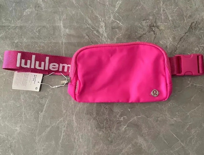 Waterproof nylon running yoga crossbody bag chest bag,size 19*5*13cm, B20-26-31