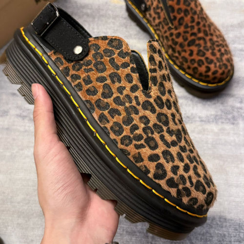 Men women's flat shoes,  with box,size 36-45, SS60-568-571