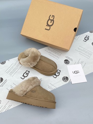 women fur shoes, size 35-40,  with box, SS60-574