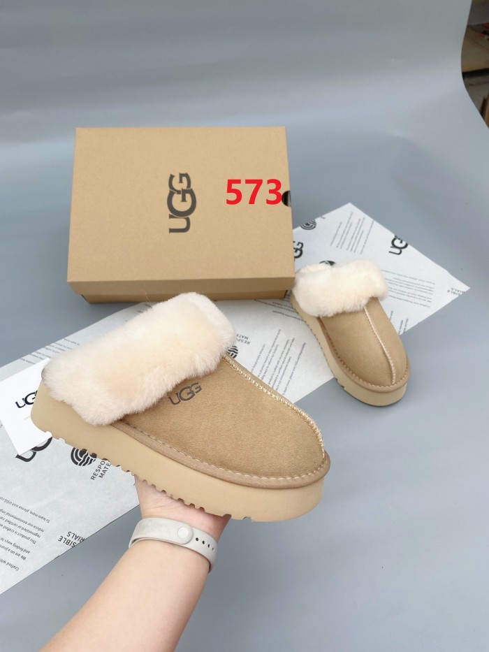 women fur shoes, size 35-40,  with box, SS60-573