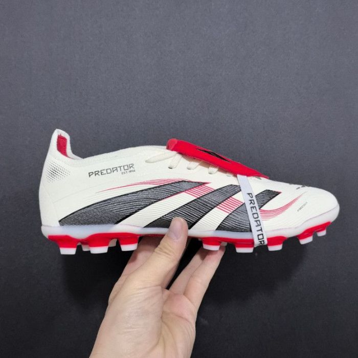 2025 New style FG AG TF football shoes,with box,size 36-45,SS70-476-504