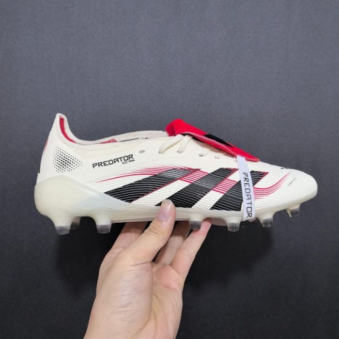 2025 New style FG AG TF football shoes,with box,size 36-45,SS70-476-504