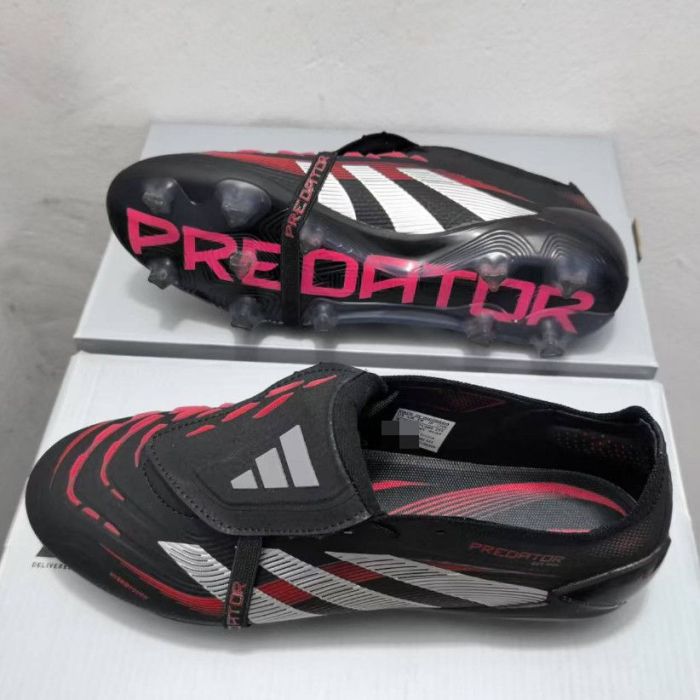 2025 New style FG AG TF football shoes,with box,size 36-45,SS70-476-504