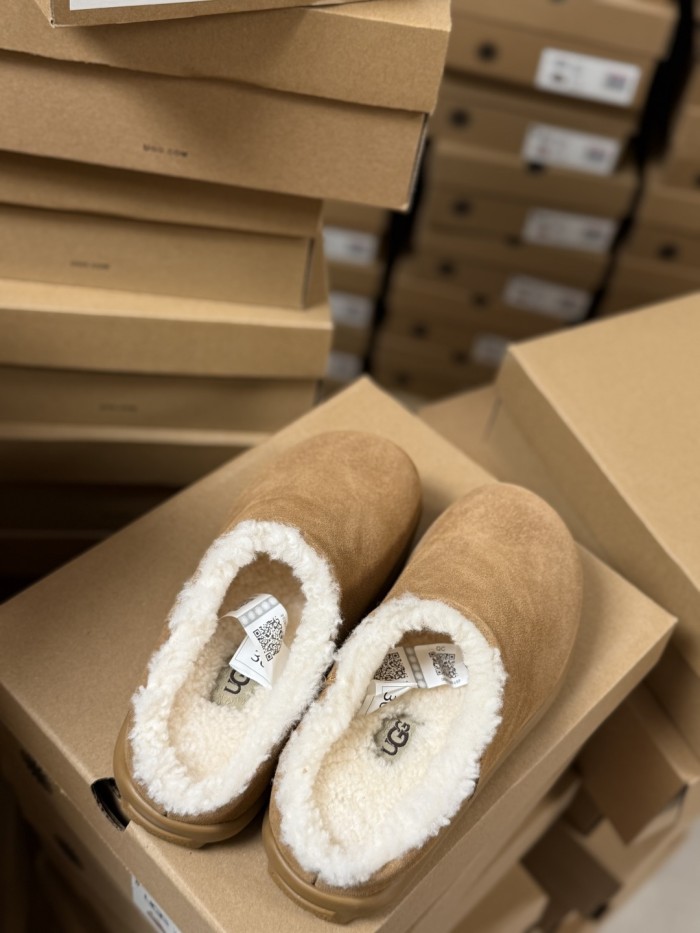 Women fur shoes, size 35-40,  with box, SS50-374-375