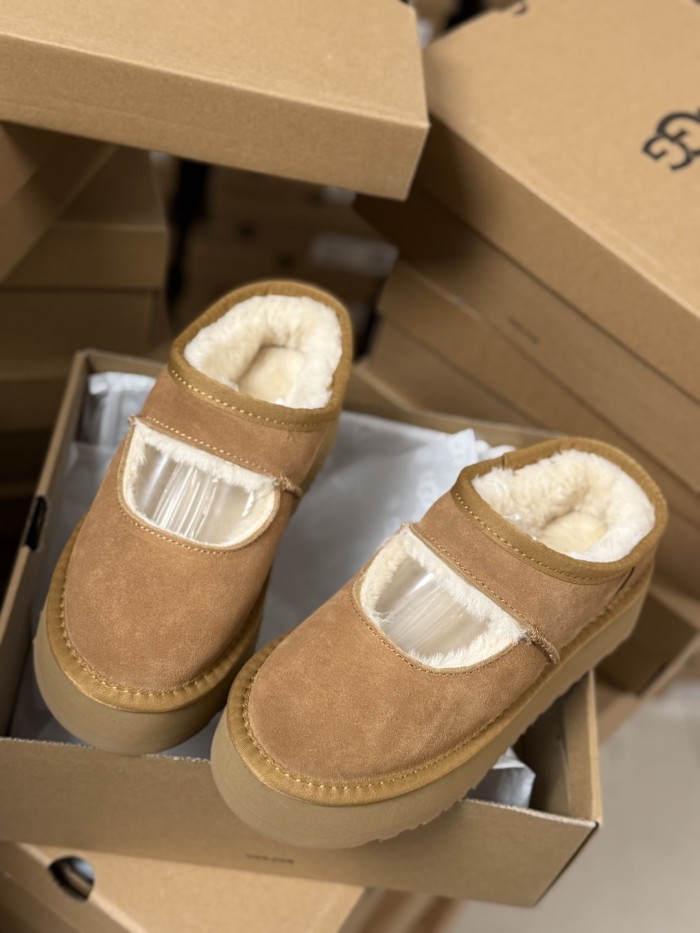 Women fur shoes, size 35-40,  with box, SS70-178
