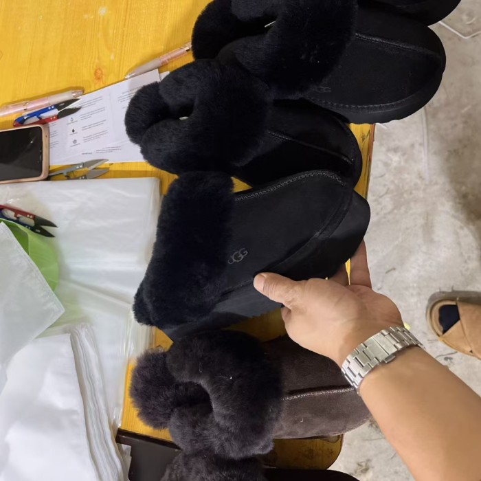 Women men fur shoes, size 35-44,  with box, SS60-597-599