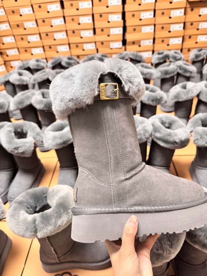 Women leather fur boot shoes, size 35-40,  with box, SS80-99