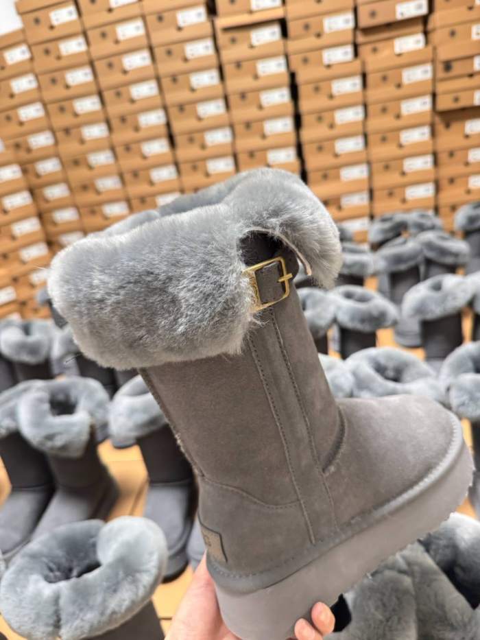 Women leather fur boot shoes, size 35-40,  with box, SS80-99