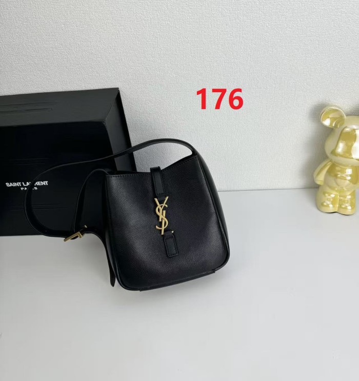 Leather bag ,5A ,size 16*15*7cm,no box,  B98-176