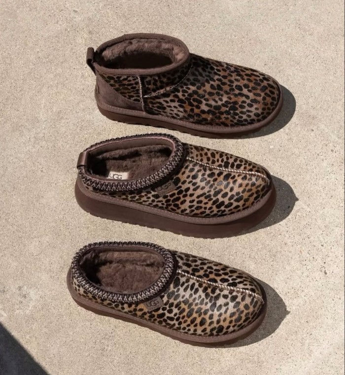 Women fur shoes, size 35-44,  with box, SS50-376-378