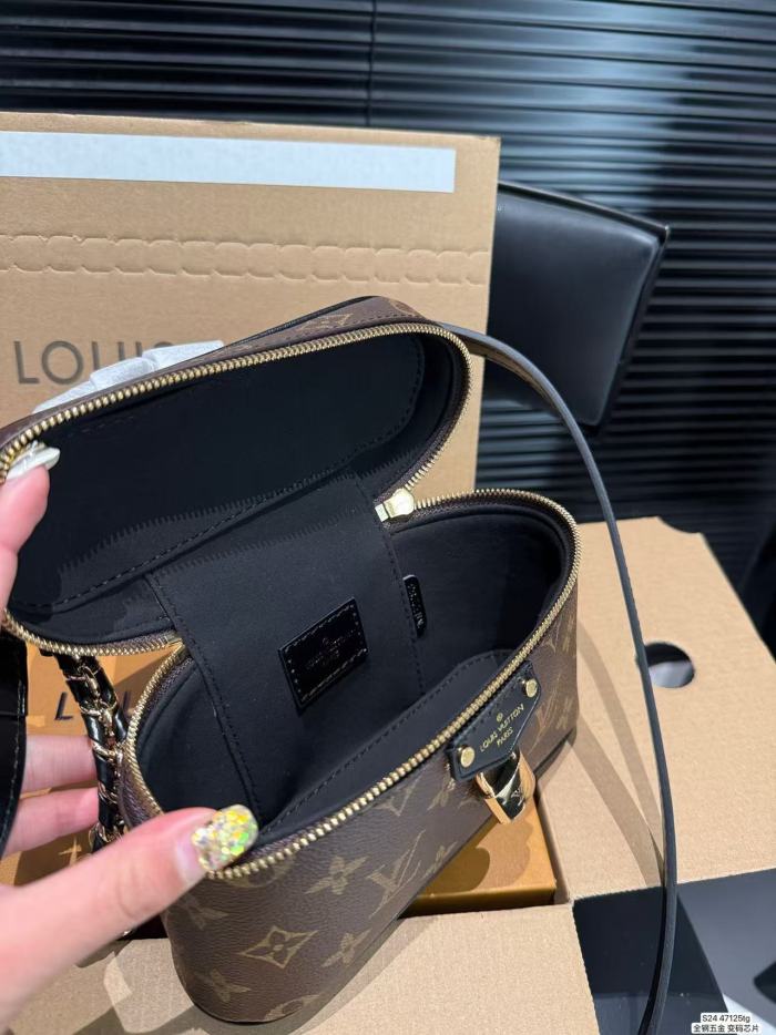 Split leather bag ,4A ,size 19*12cm,  B80-191
