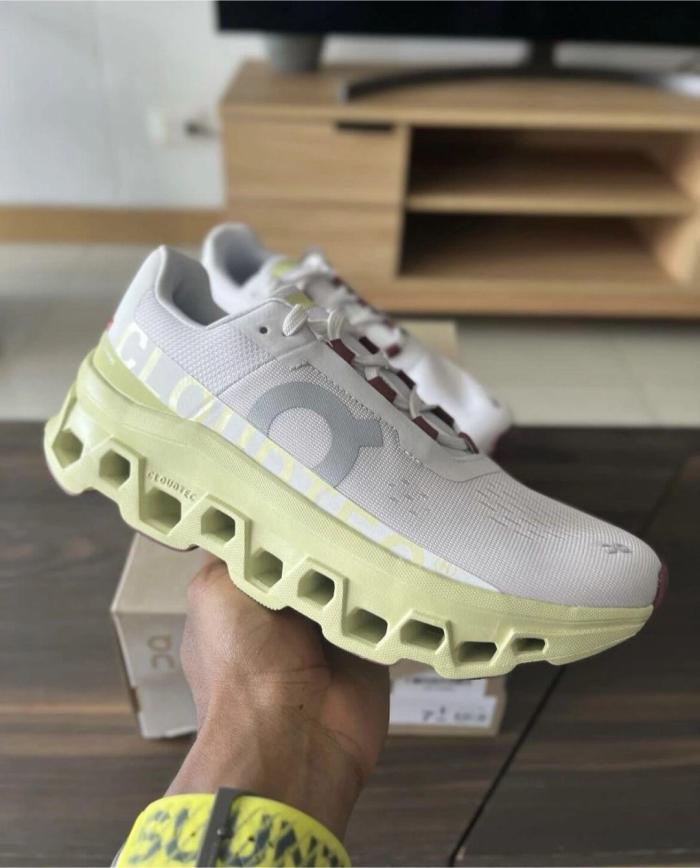 Women and men runner sneaker shoes,  with box,size 36-45，SS70-587-625