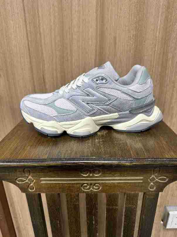 Women and men sneaker shoes,  size 36-47, SS80-100-115