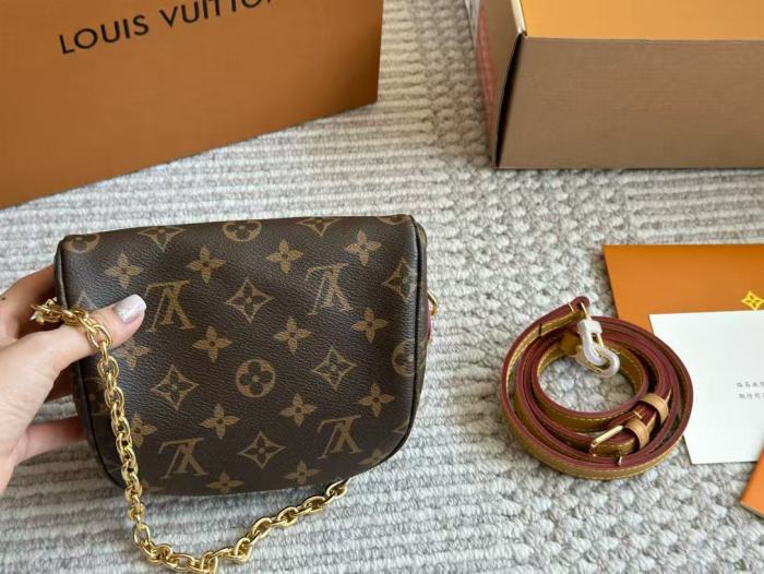Split leather bag ,4A ,size 18*13cm,no box, with dust bag,  B80-194