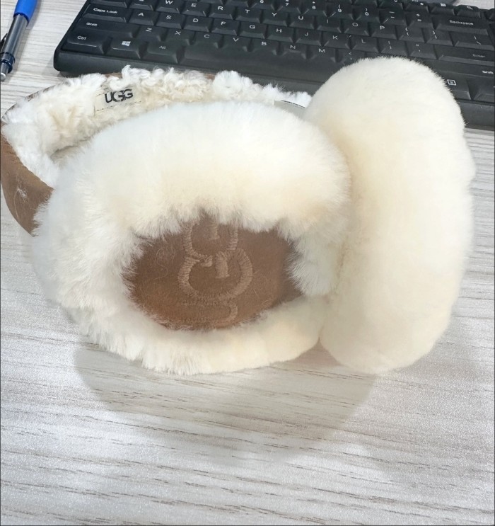 Sheep fur warm muffs, scarves,no box. SF35-3-6