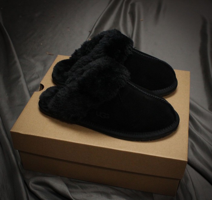 Women flat fur slipper shoes,  size 34-44, with box, SS50-385-387