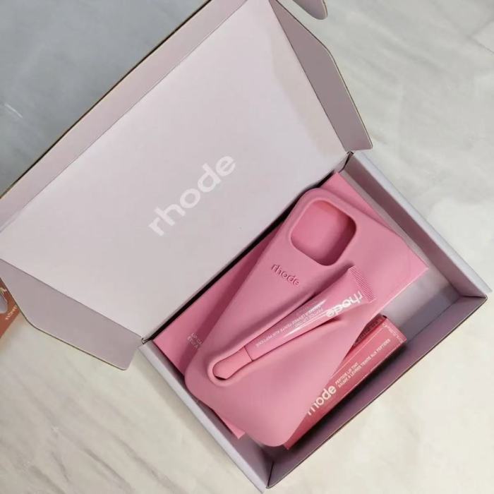 Phone cases and lip gloss,with box,B15-19-27