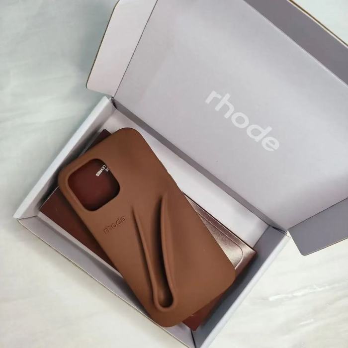 Phone cases and lip gloss,with box,B15-19-27