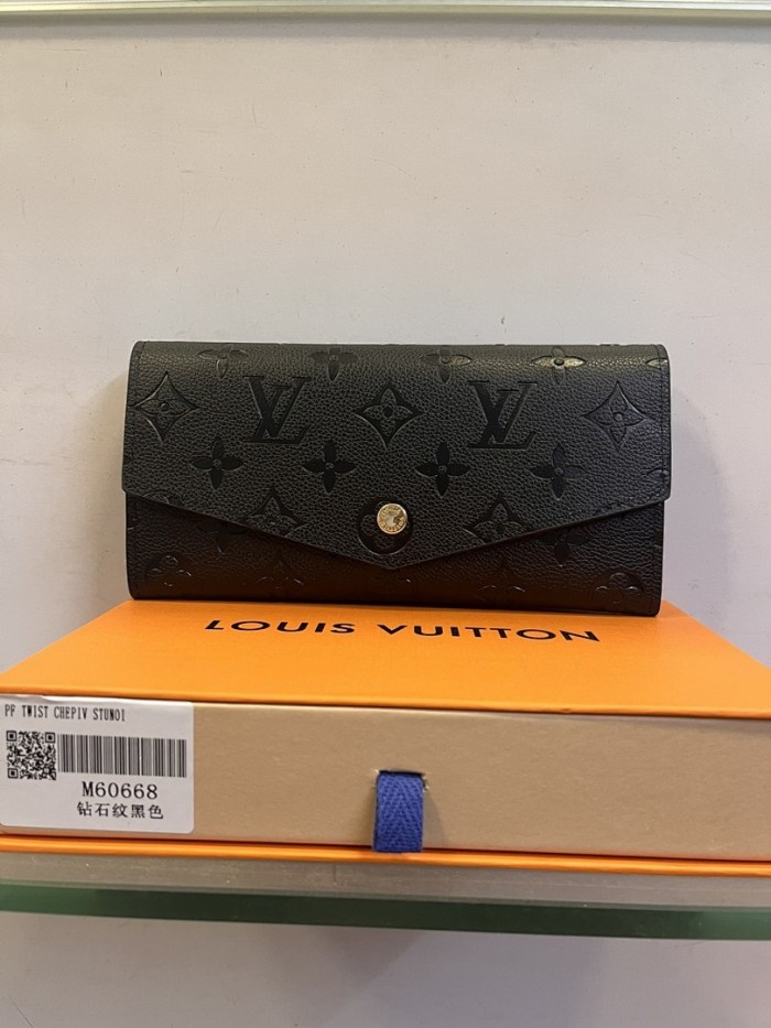 leather wallet purse,5A, with box,B35-241-244