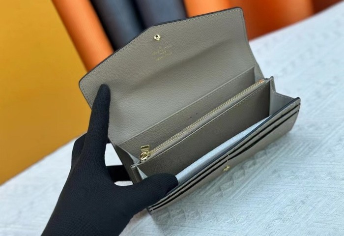 leather wallet purse,5A, with box,B35-241-244