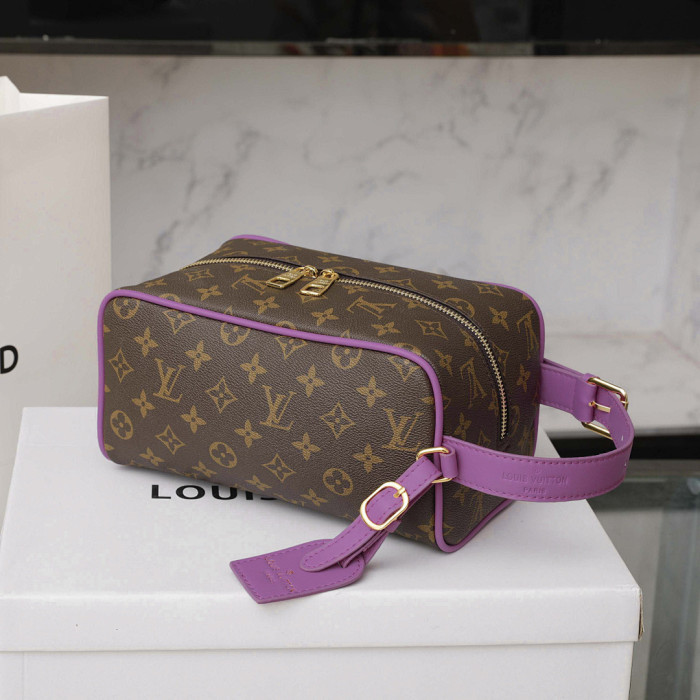 PU leather bag ,AA quality, size 24x13x13cm,no box,  B25-73-77