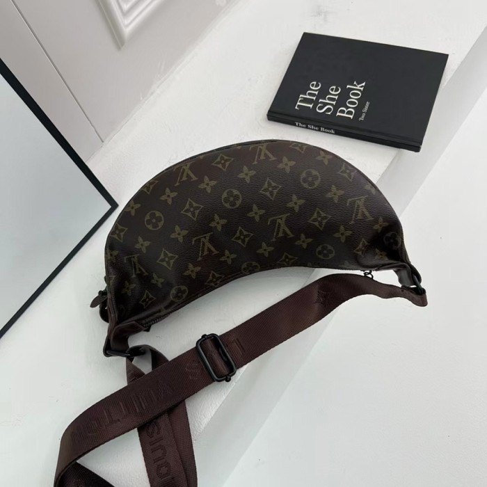 PU leather bag ,AA quality, size 30x14x9cm,no box,  B25-78-82