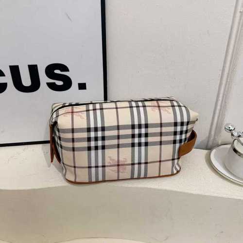 PU leather cosmetic bag ，AA quality，size 26x14x14cm,B17-2