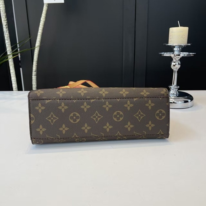 PU leather bag ,AA quality, size 25x15x10cm,no box,  B28-227-233
