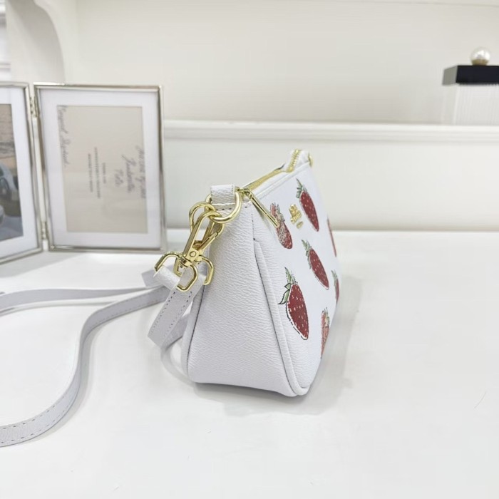 PU leather bag ,AA quality, size 23x13x8cm,no box,  B25-83-88