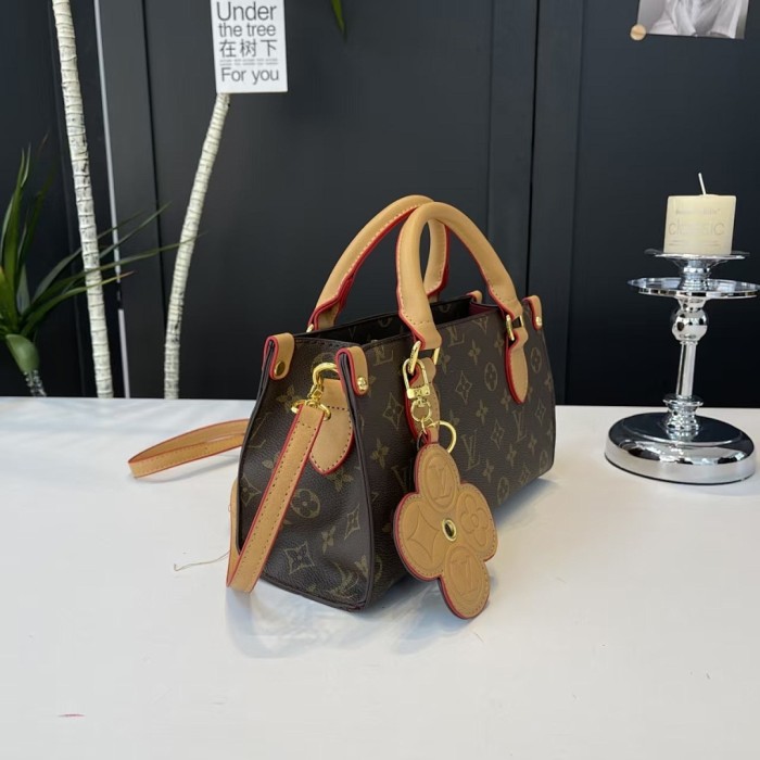 PU leather bag ,AA quality, size 25x15x10cm,no box,  B28-227-233