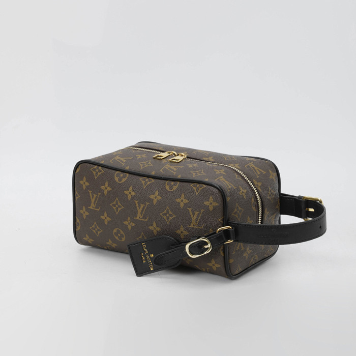PU leather bag ,AA quality, size 24x13x13cm,no box,  B25-73-77