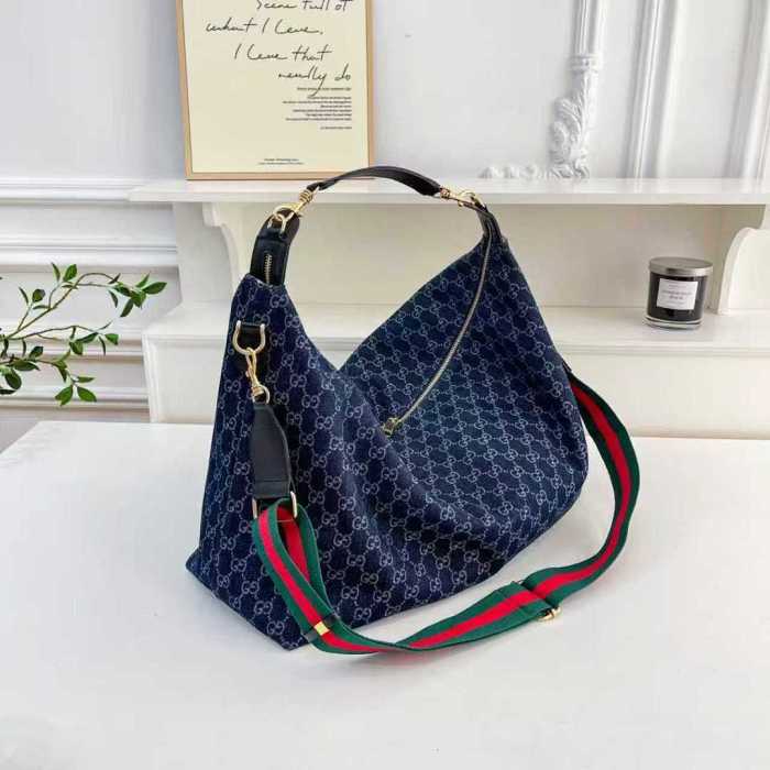 Canvas bag,AA quality, size 46x31x18cm,no box,  B35-8-10