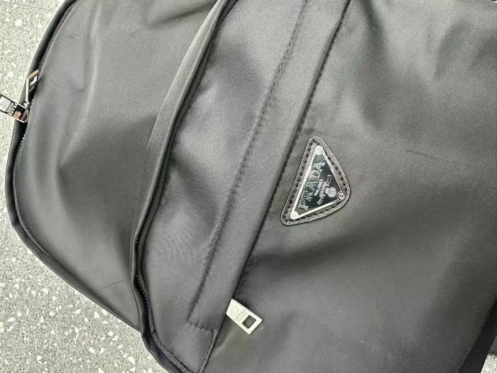 Nylon bag ,AA quality, size 43x28x15cm,no box,  B35-7