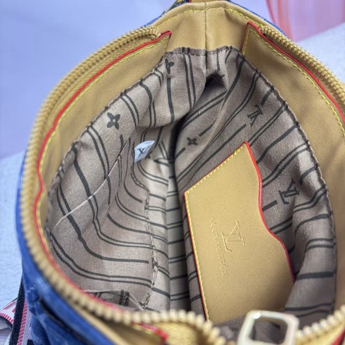 PU leather bag ,AA quality, size 26x17.5x7cm,no box,  B30-210-213