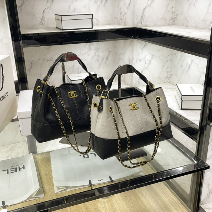 PU leather bag ,AA quality, size 30x21x12cm,no box,  B35-89-92