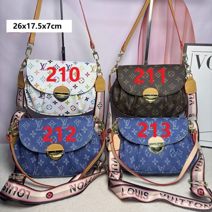 PU leather bag ,AA quality, size 26x17.5x7cm,no box,  B30-210-213