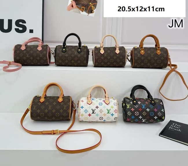 PU leather bag ,AA quality, size 20.5x12x11cm,no box, B28-291-297