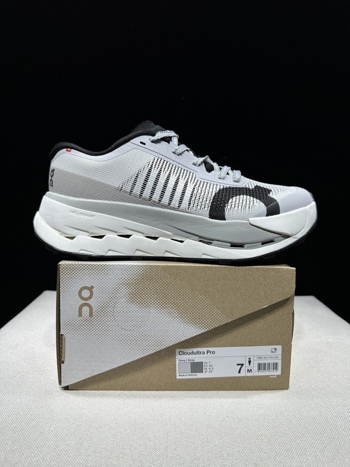 Men runner sneaker shoes,  with box,size 40-45，SS70-2228-2230