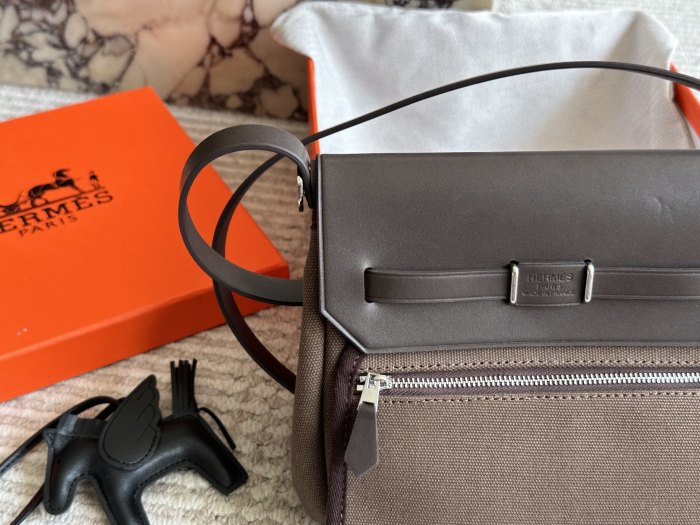 Split leather bag ,4A ,size 20cm,no box, with dust bag, B88-385
