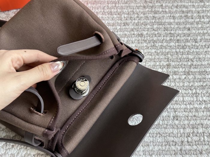 Split leather bag ,4A ,size 20cm,no box, with dust bag, B88-385