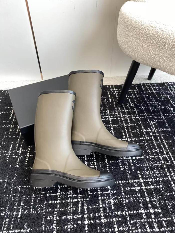 Women boot shoes, size 35-40,  with box, SS88-137