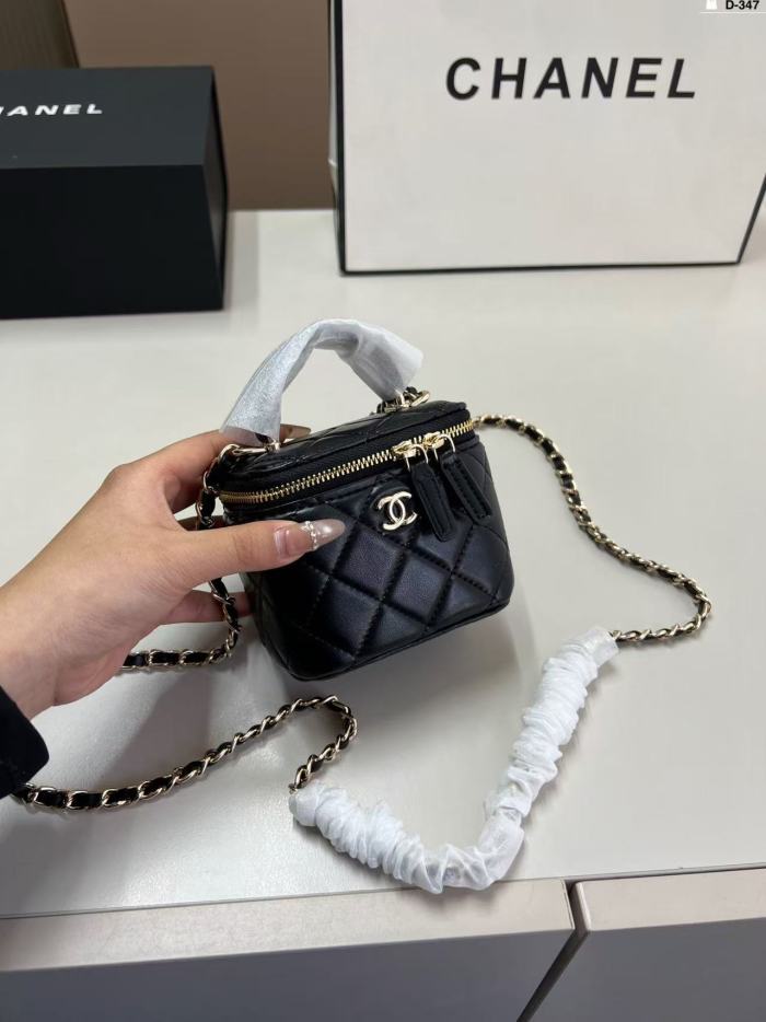 Split leather bag ,4A ,size 11x7X10cm,no box,  B75-436