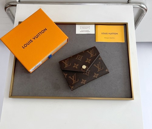 Leather wallet purse,4A, with box,size 12 x 9.5 x 2.5cm, B28-1-3