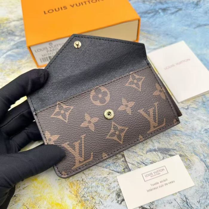 Leather wallet purse,4A, with box,size 13 x 9.5 x 2.5cm, B35-60