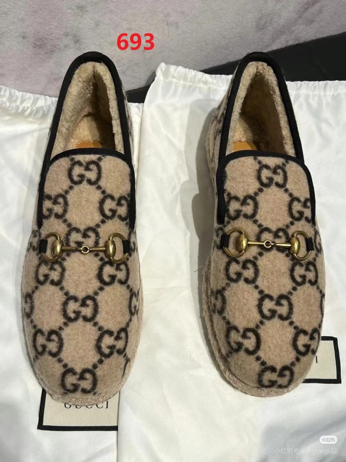 Fleece-lined flat shoes,with box, size 35-40, SS60-693