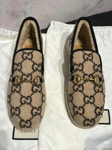 Fleece-lined flat shoes,with box, size 35-40, SS60-693